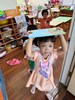 我會用書本保護頭部