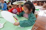 孩子彩繪紙傘
