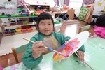 孩子彩繪過程 (2)