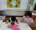 聞聞看花生油的味道