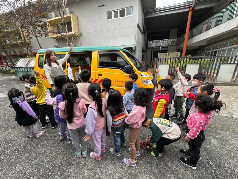介紹娃娃車外觀