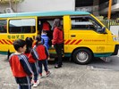 我會排隊上車