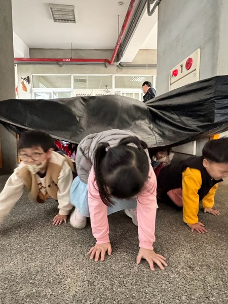 火災時要趴下趕快逃生