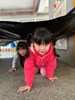 低姿態爬行