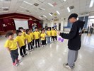 大哥哥講解扯鈴