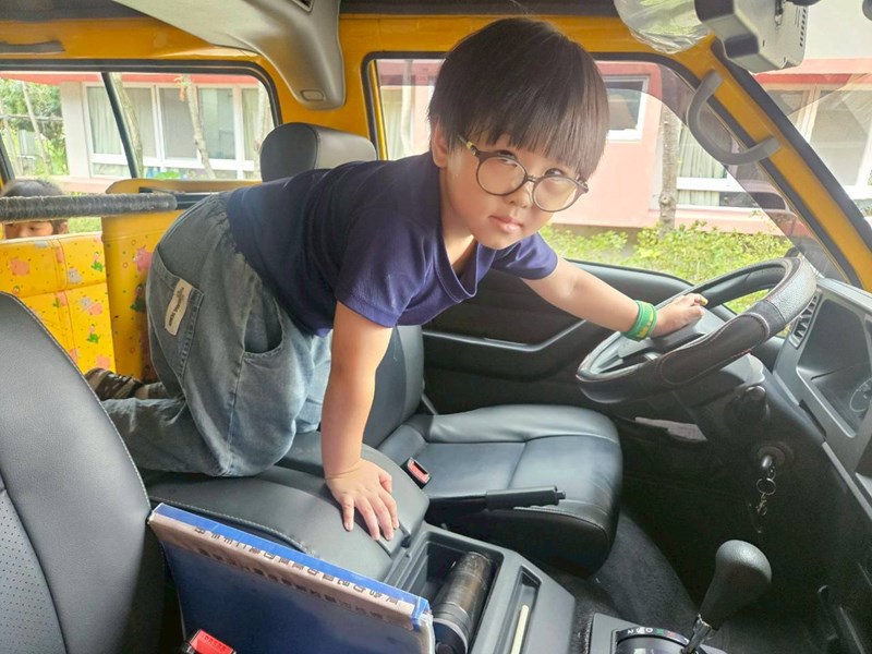 我會按喇叭求救 (2)