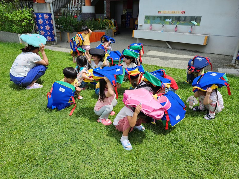 到室外安全地避難 (2)