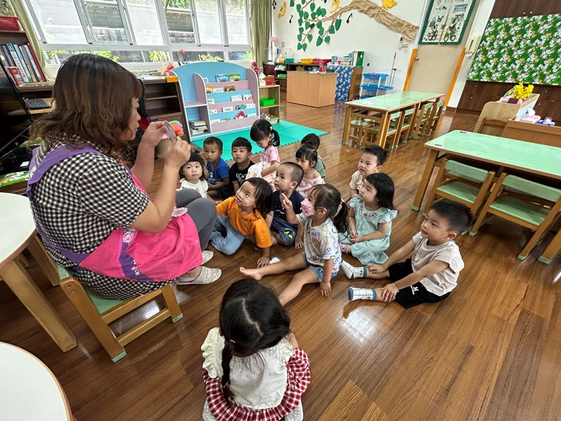 認識老師認識新同學