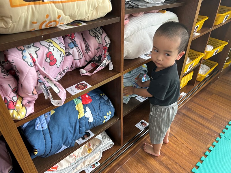 摺好棉被我會放棉被的家