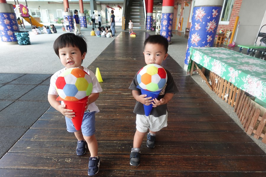 體能遊戲運送冰淇淋