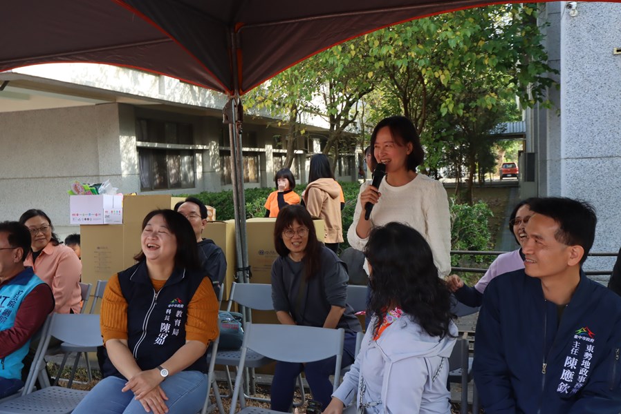 介紹與會來賓與致詞4