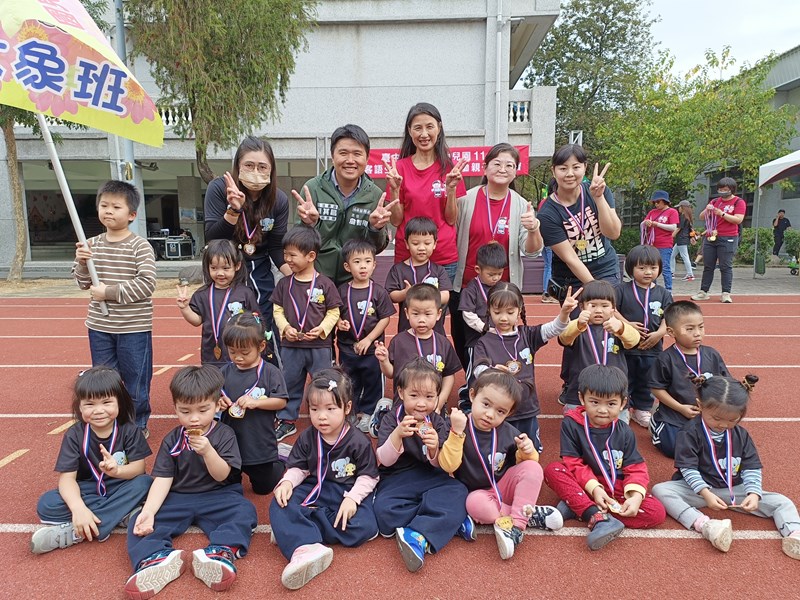 大象班頒獎團照1