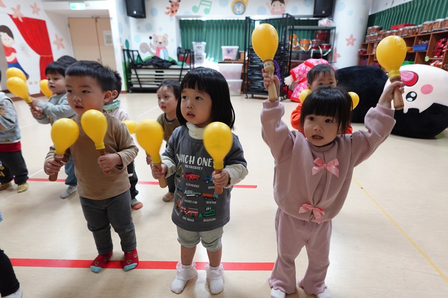 彤彤說下大雨的聲音