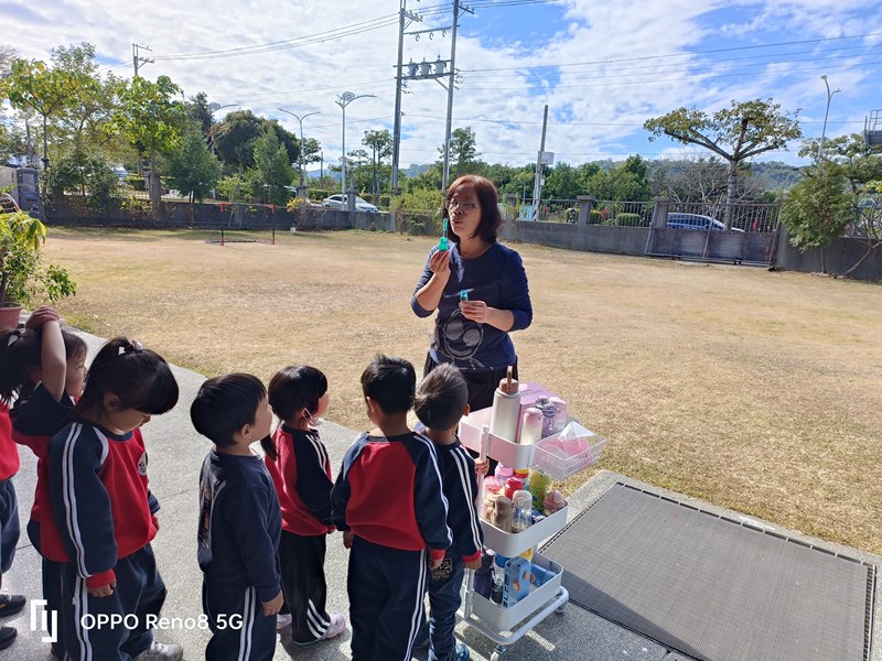 水做的泡泡好好玩 (3)