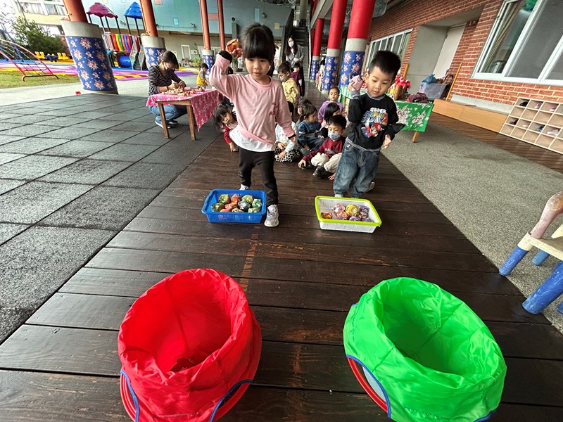 童玩體驗~大力士丟沙包