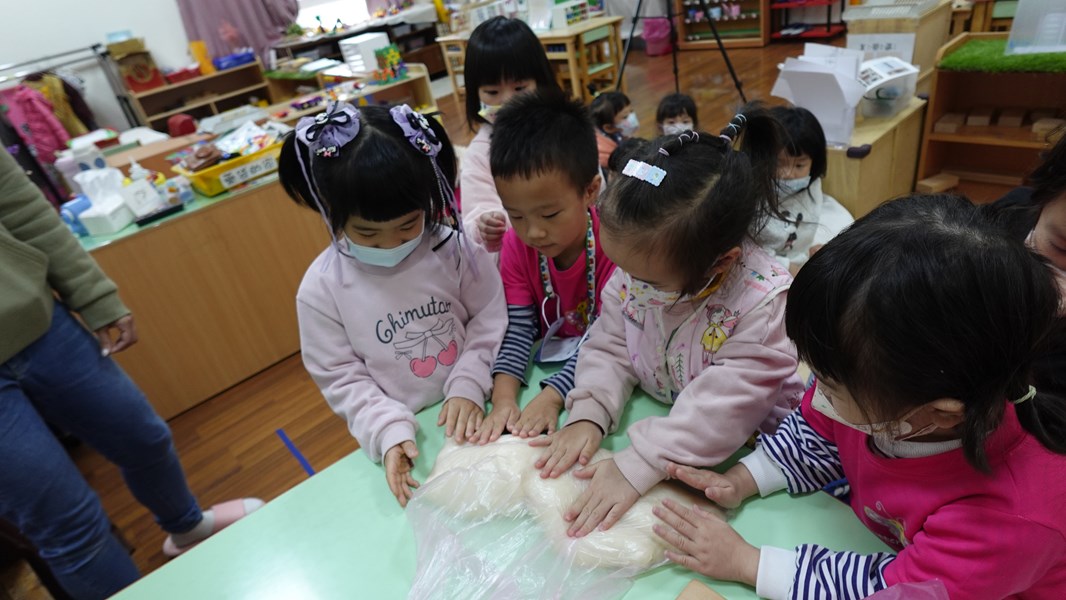 動手摸摸看粢粑軟QQ