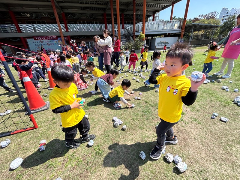看我的厲害~丟球
