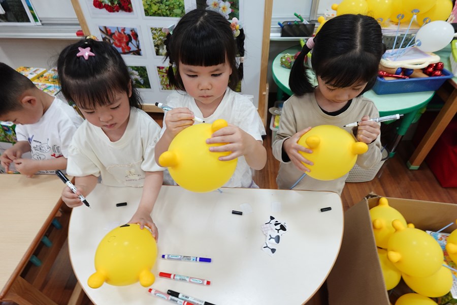 兒童節-氣球小熊五官繪畫 (1)