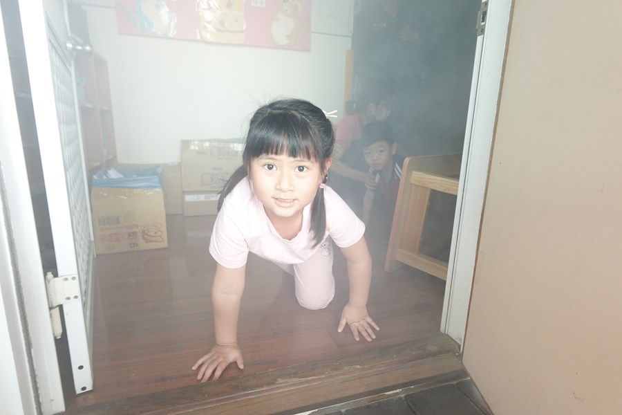 濃煙逃生體驗，我不怕