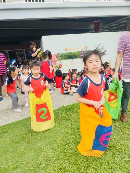 哈~袋鼠班袋鼠跳