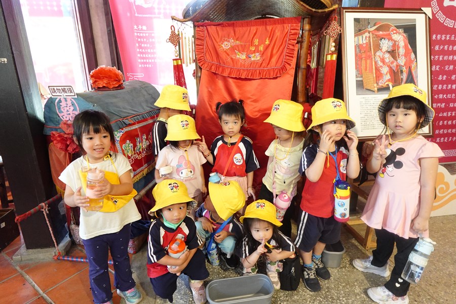 參觀東勢客家文化園區：新娘轎