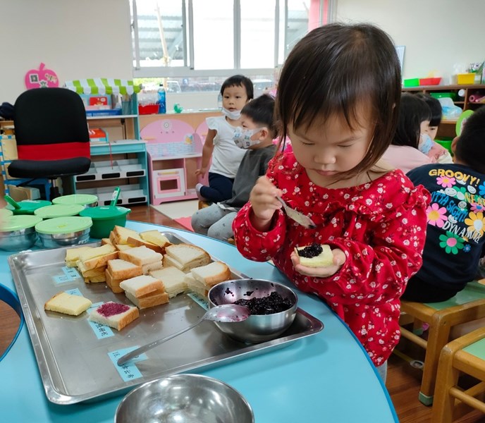 我自己抹桑椹醬